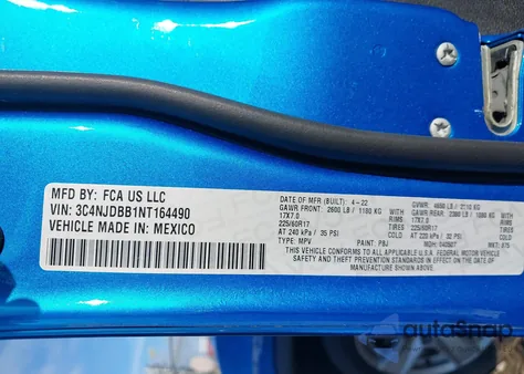 2022 Jeep Compass Latitude 4X4 z USA, uszkodzony, nr VIN 3C4NJDBB1NT164490